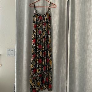Adorable maxi floral sundress